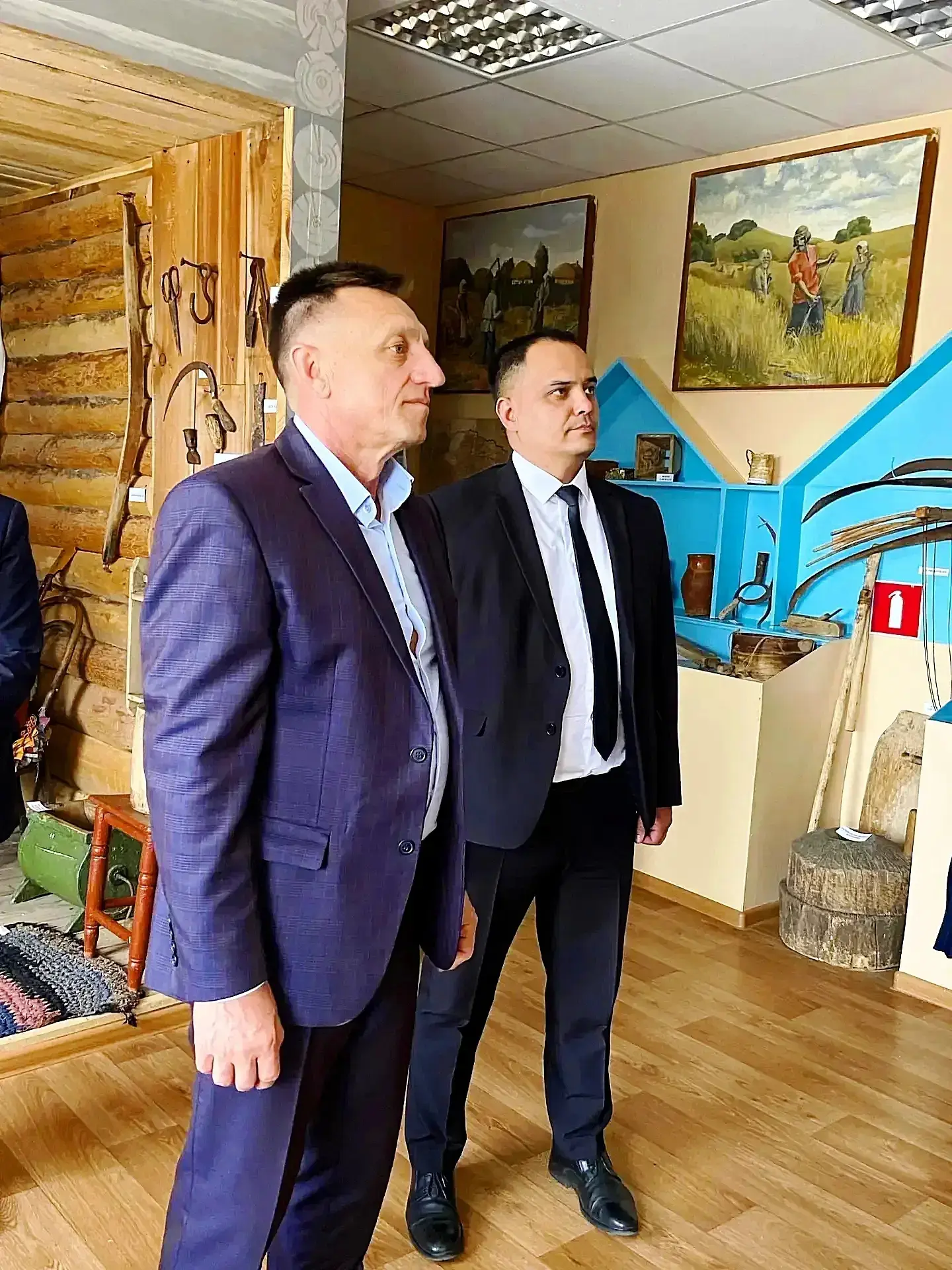 Накануне в Грачевском районе побывал участник предварительного голосования в депутаты З...