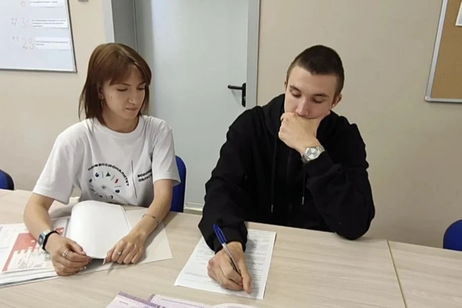 Экватор приемной кампании - уже сегодня!

Кажется, только вчера мы с волнением открывали двери Лиски