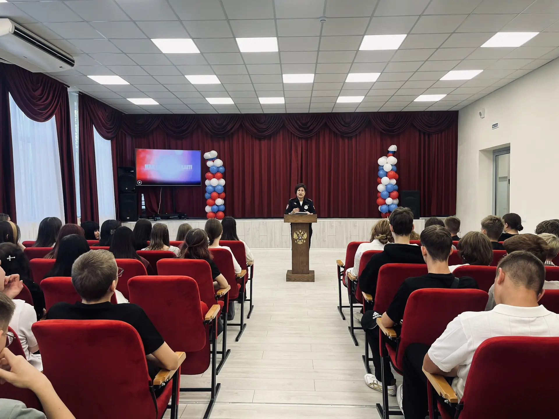 🛡 Безопасность начинается с первого курса: студенты Кореновского политехникума встрети...