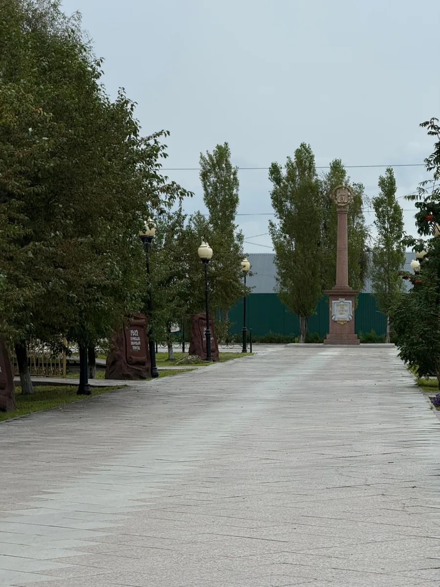 Пока погода позволяет гулять, надо ловить позитивное настроение!
