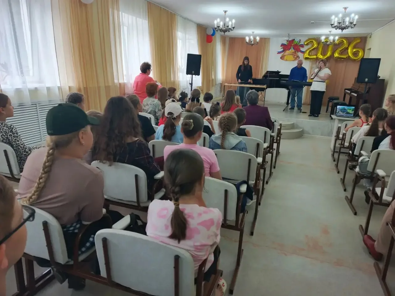 🎨 День творчества и ярких красок в нашем лагере! 🎶

Сегодняшний день выдался по-настоящему насыщен