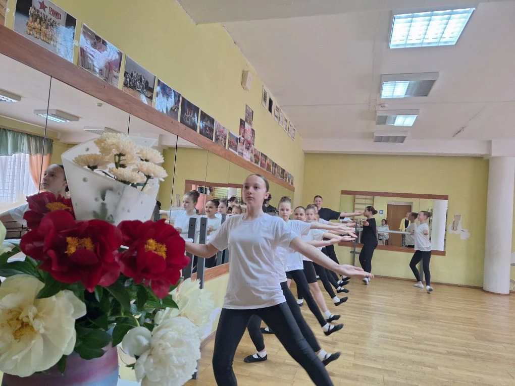 Вот и наступил тот особенный день, когда выпускники хореографического отделения сдали с...