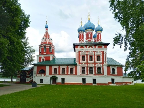 Углич — город царевича, Волги и старых монастырей