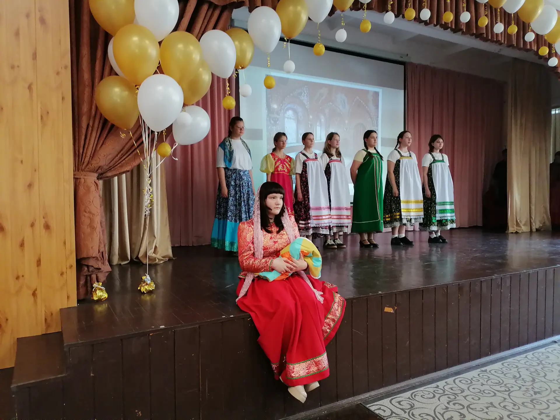 🎭 Праздник сказки перед каникулами! 22 мая для учеников начальных классов наш школьный театр «Возрож