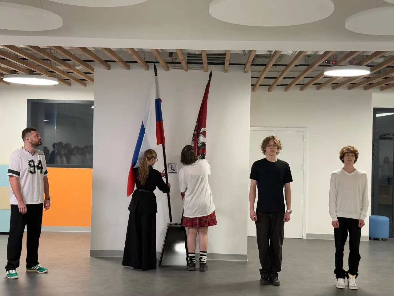 Последний понедельник учебного года 🇷🇺  Сегодня не просто понедельник, а последний понедельник учебн