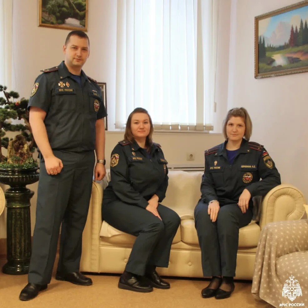 Медики МЧС России отмечают профессиональный праздник

Благородный, востребованный и невероятно ответ