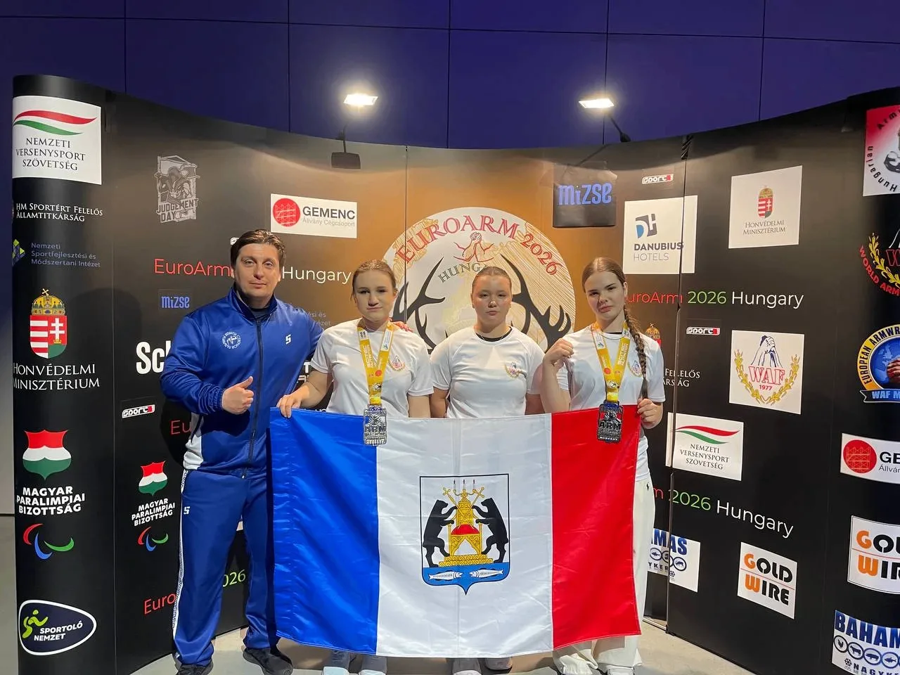 🏆 Две спортсменки Новгородской области завоевали серебро на первенстве Европы по армрестлингу в Буда