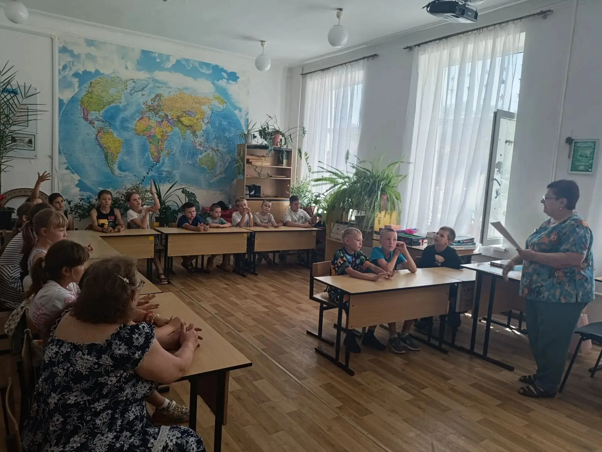 Педагоги дополнительного образования МБУ ДО ЦВР пос. Паркового провели для воспитаннико...
