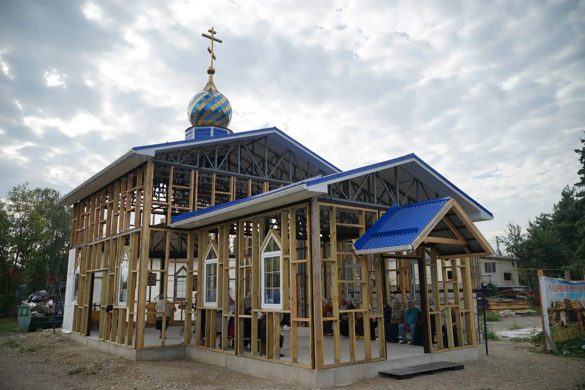 В Никольском храме православные верующие встретили Успение Пресвятой Богородицы