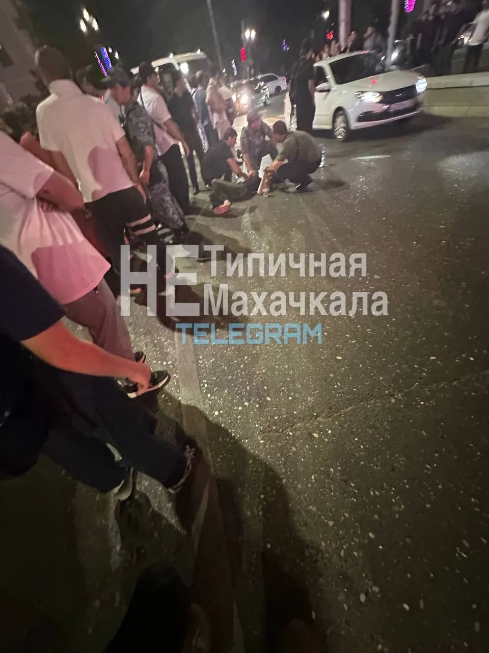 ⚠️ В Махачкале автобус сбил девушку

По словам очевидцев, ДТП произошло вчера около 20:12 возле оста