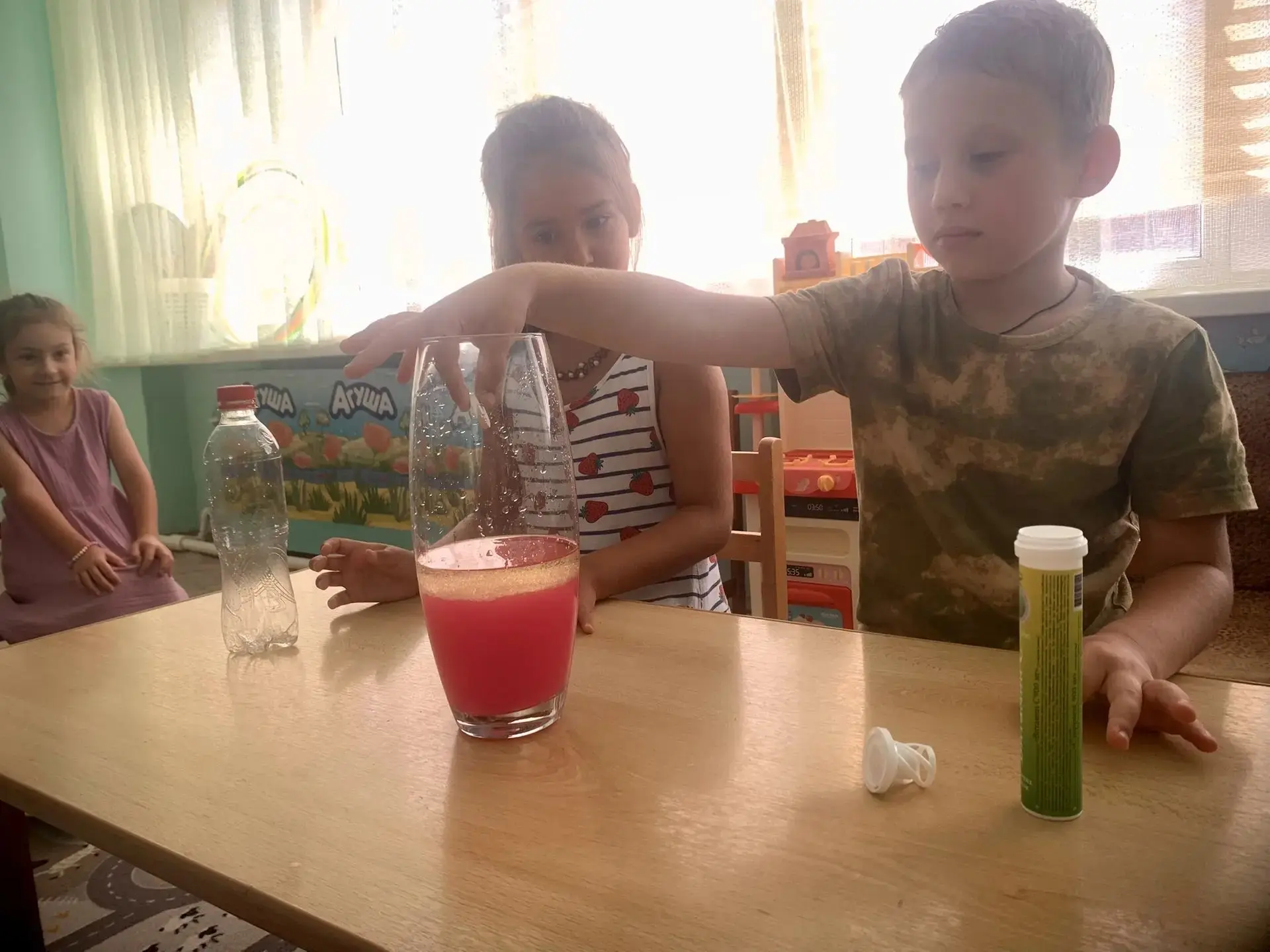 Неделя экспериментирования прошла в старшей группе "Лисята".🔬