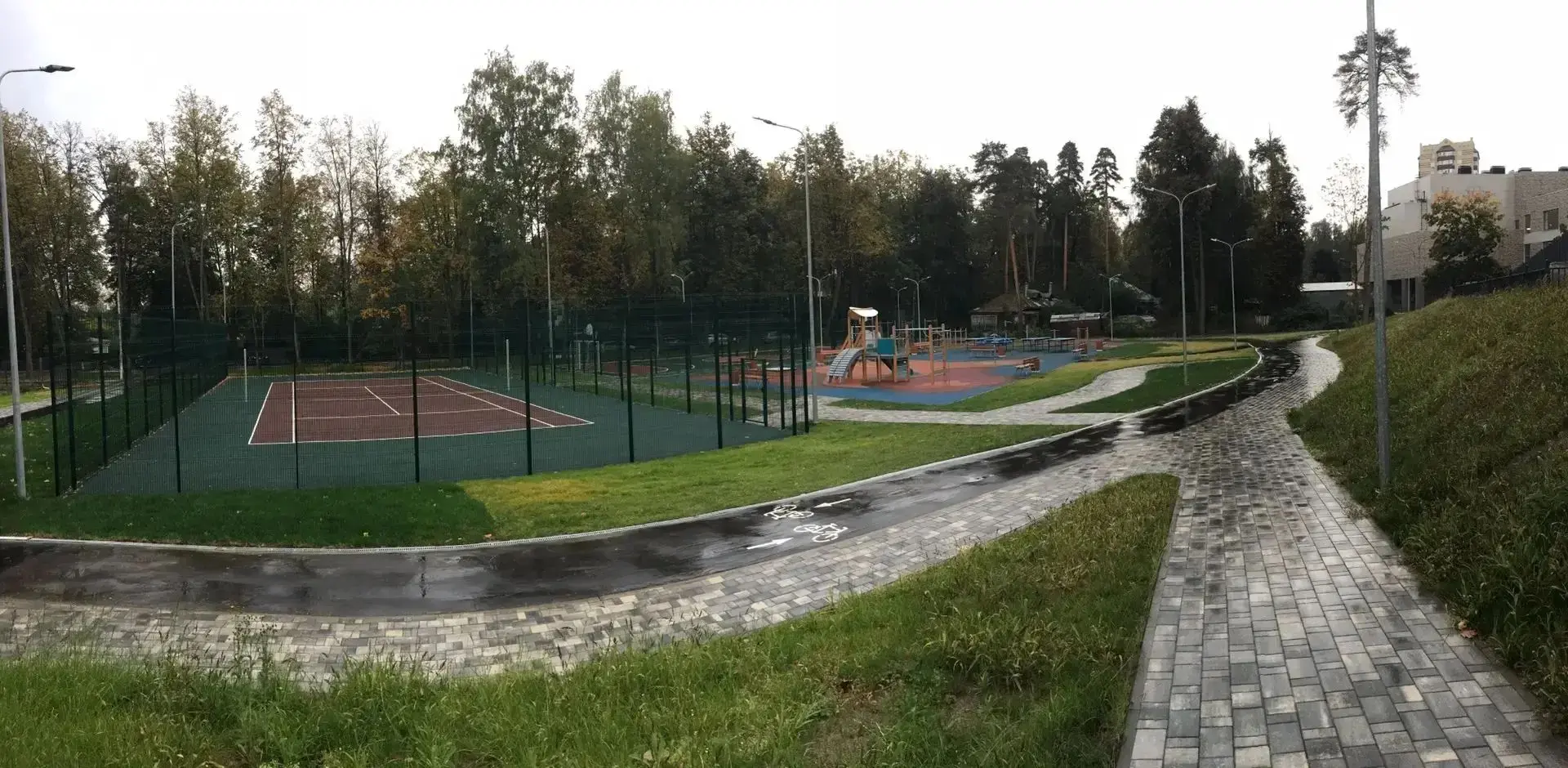 🎾 В Пушкино появился новый теннисный корт
