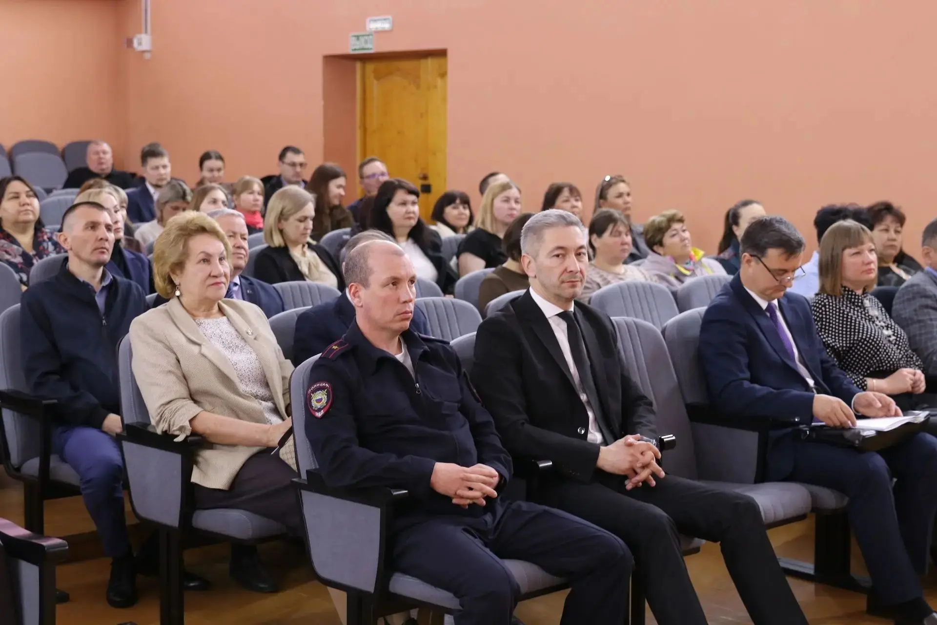 В Чувашии прошел Единый информационный день: Сергей Павлов посетил Чебоксарский муниципальный округ 