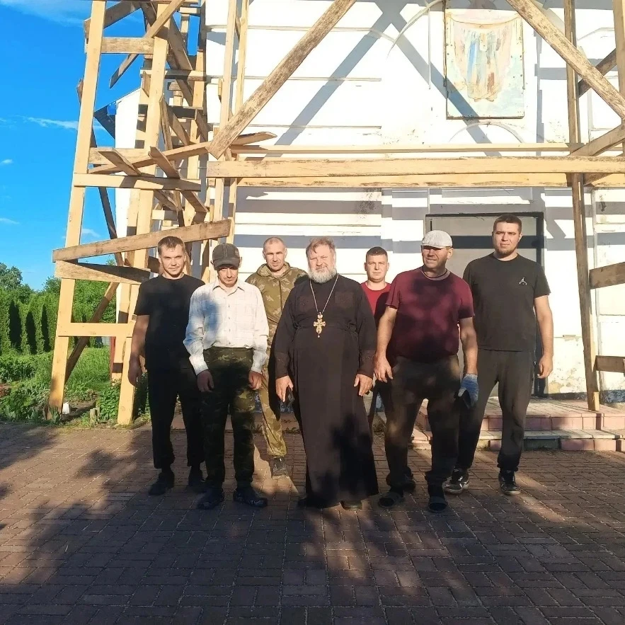 ⛪️ В Жуково началась реконструкция фасада храма иконы Божией Матери «Казанская».

Работы проходят по
