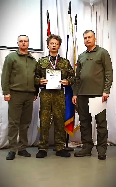 🎖 Отличные новости с военных сборов в «Авангарде»!  Добрый день, дорогие ученики, родители и педагог