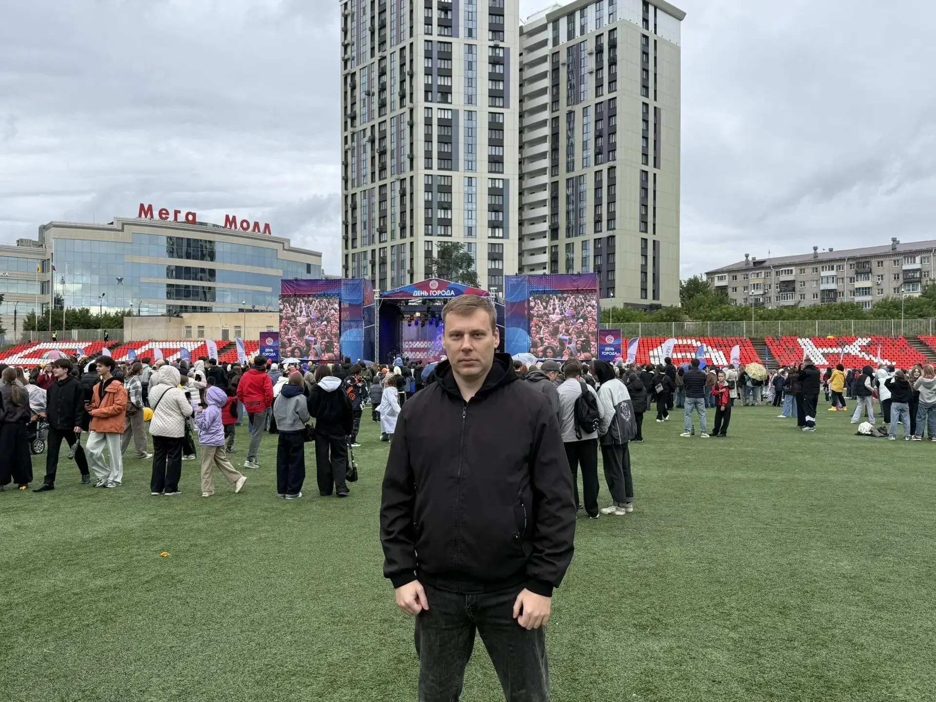 В рамках празднования Дня города я побывал на ТопФесте - он проходил на стадионе «Спарт...