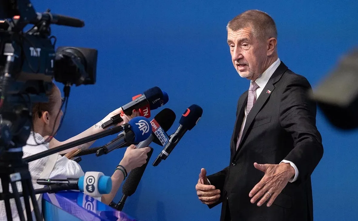 Премьер Чехии предложил Европе не тратить деньги на войну и возобновить диалог с Путиным