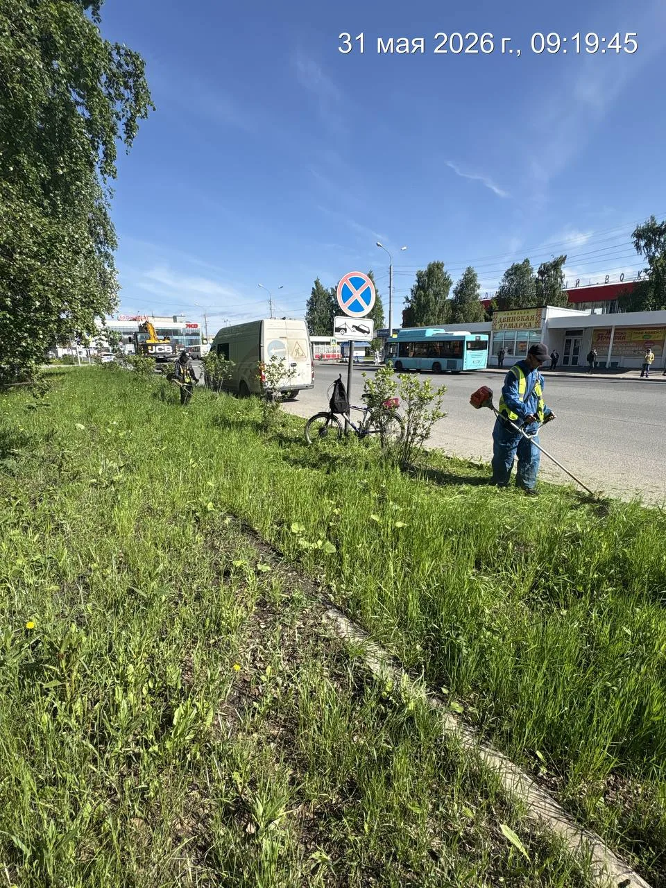📷 Фото работ по содержанию улично-дорожной сети г. Архангельска в дневную смену.