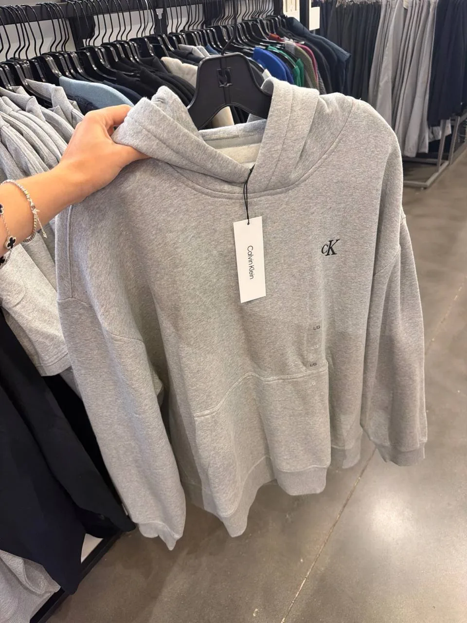 L