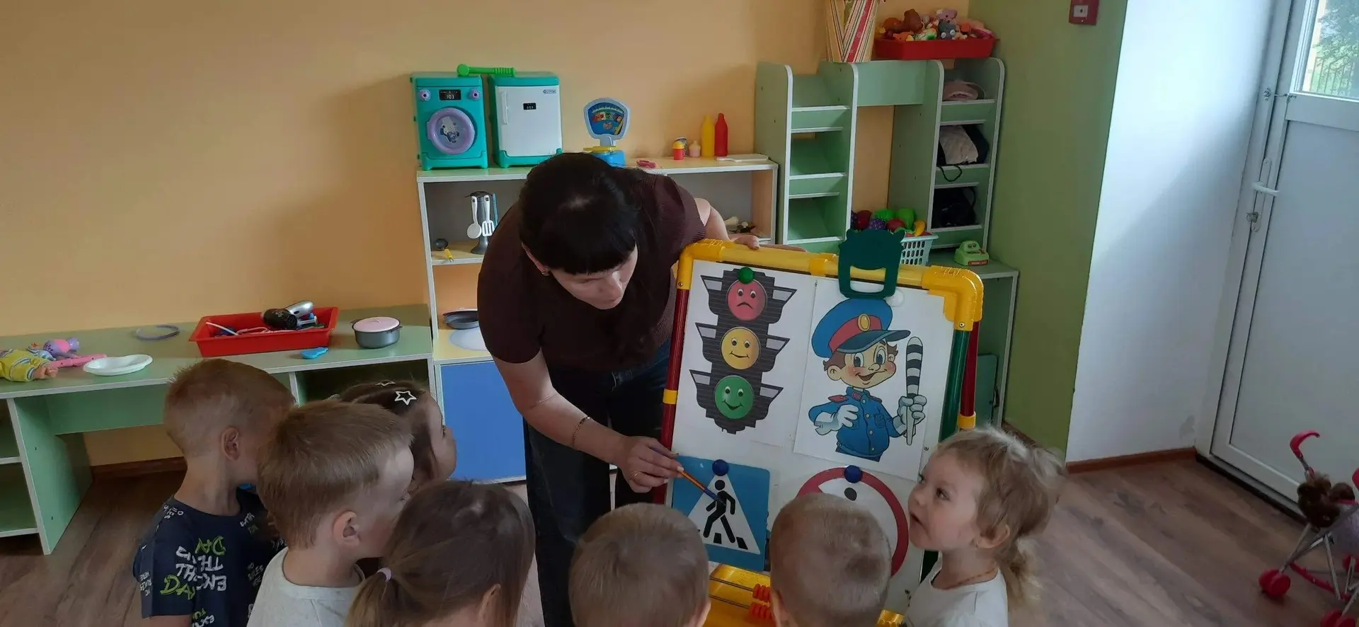 Маленькие пешеходы группа «Непоседы» 🚸