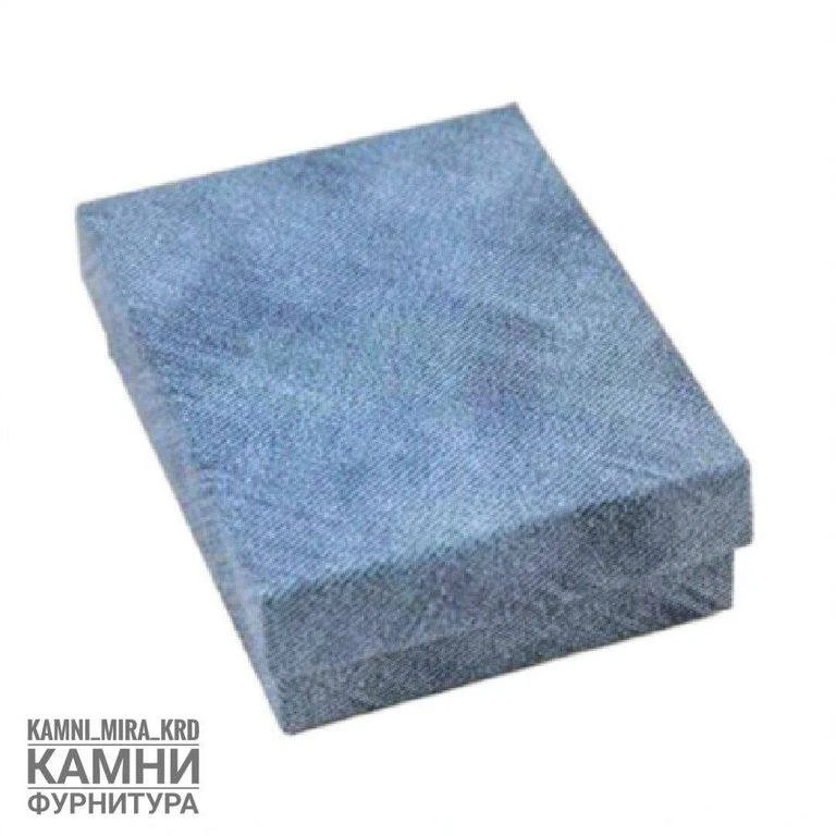 https://kamnimira-krd.ru/magazin/product/podarok42 - Коробочка прямоугольная 9х7х2,8 см, цвет синий 