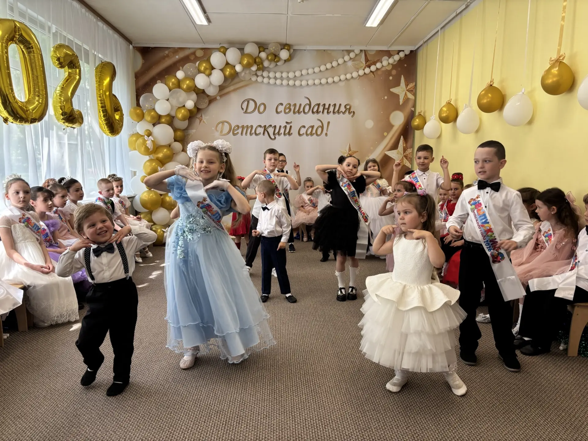 🌺Первый выпускной!🎉       21 мая у выпускников группы N 2 дошкольного отделения 37 прошел долгожданн