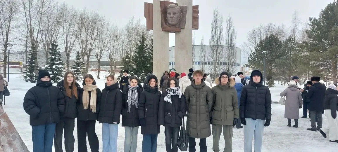 Сегодня, 15 февраля, в день 120-летия со дня рождения Мусы Джалиля, ученики 10 класса собрались в ск
