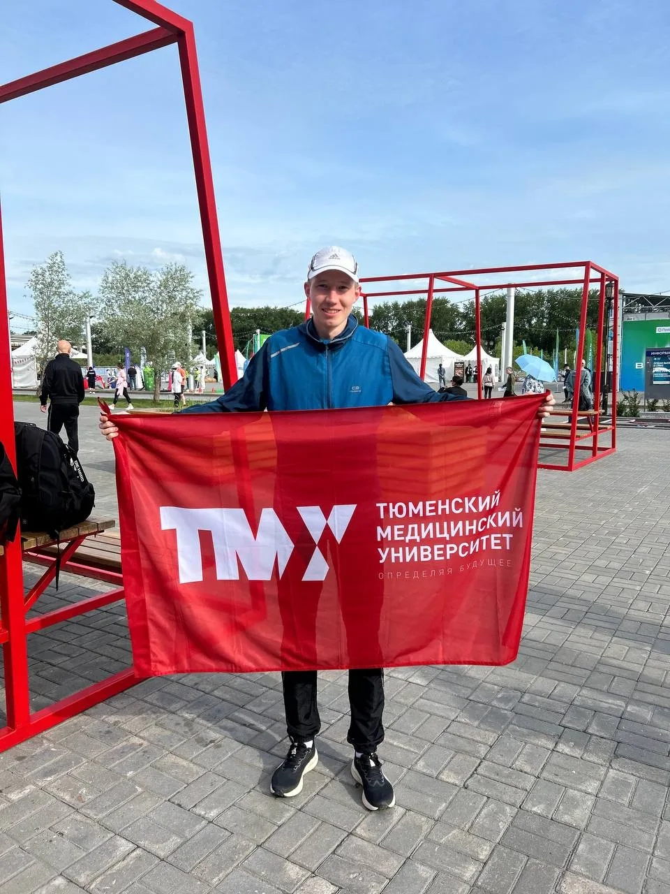 🏃‍♂️ Студент Тюменского медицинского университета Андрей Лаврентьев продолжает успешно...