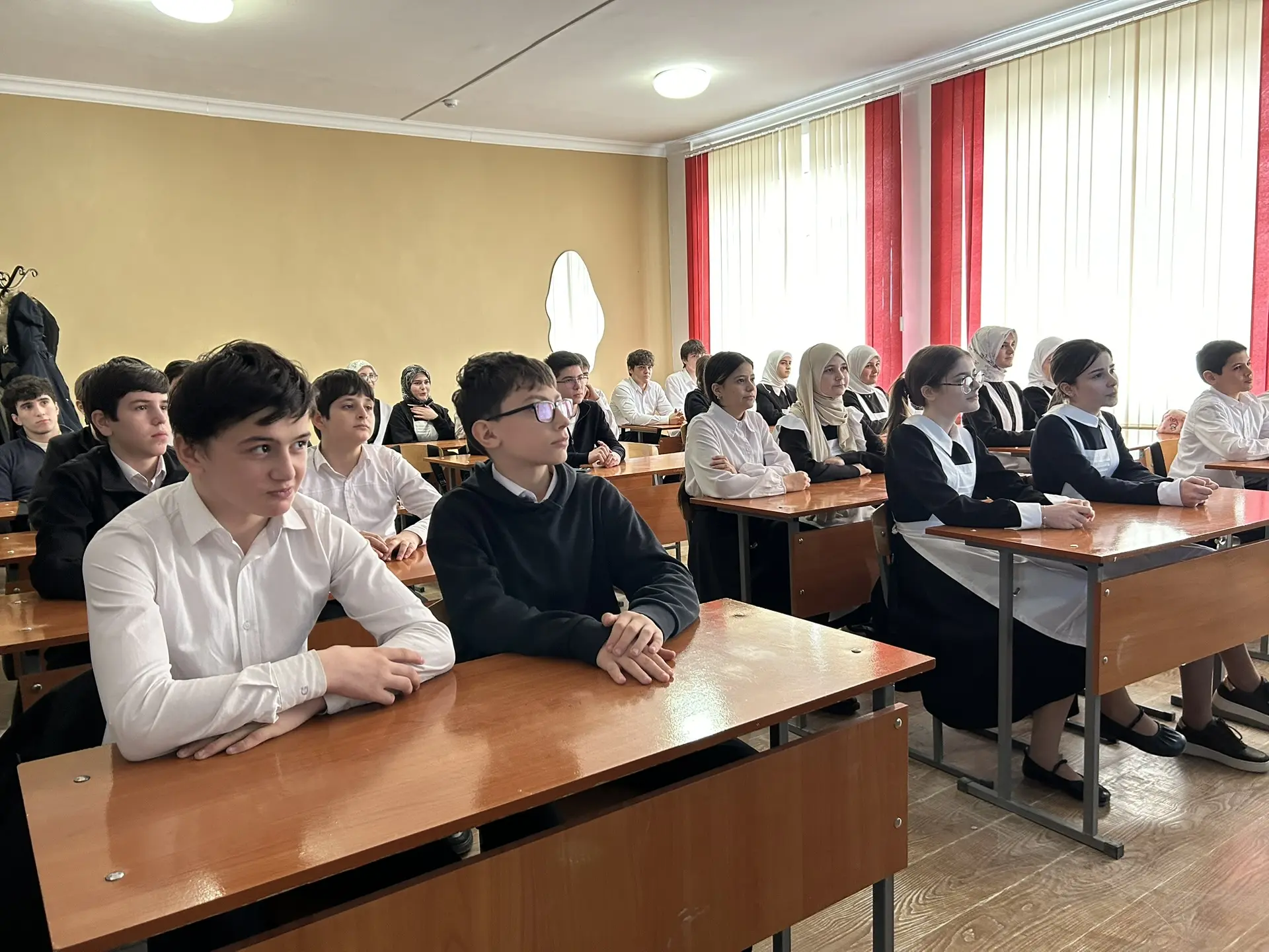 С целью формирования у учащихся активной гражданской позиции и профилактики экстремистских действий 