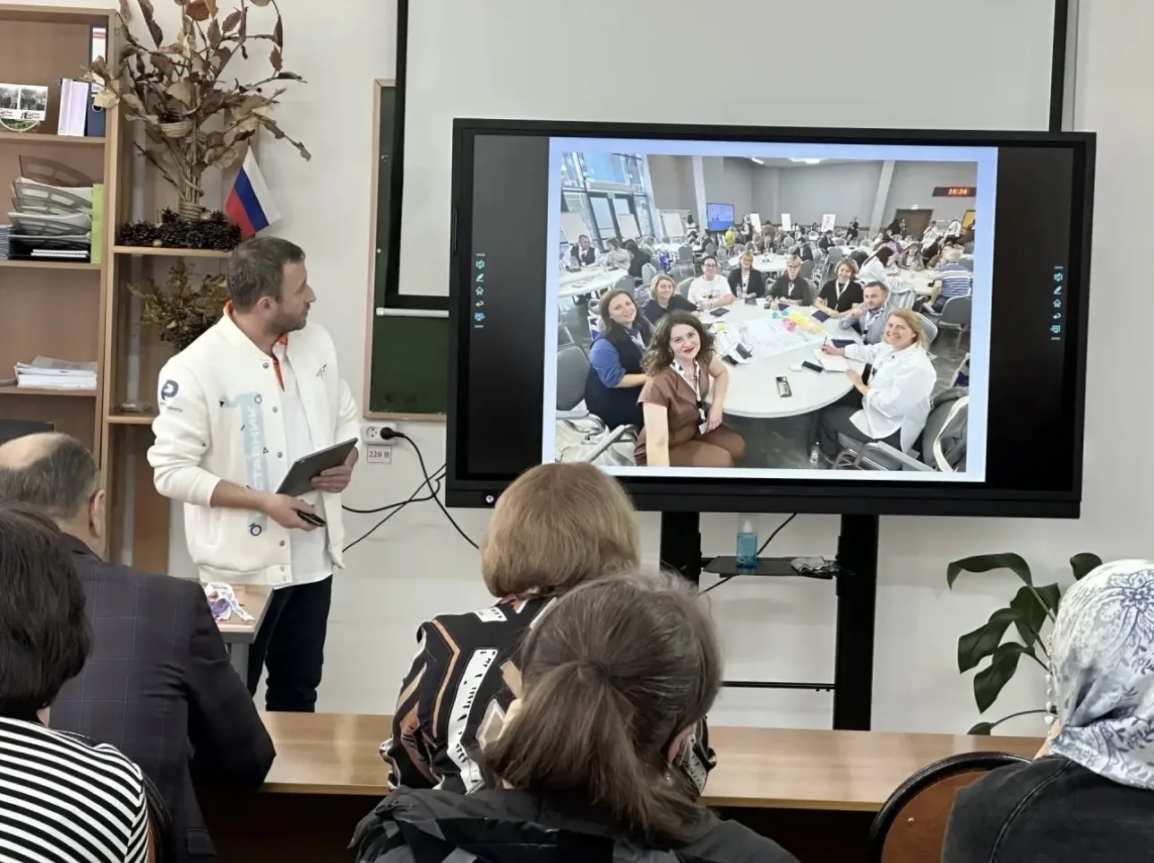 🌟 Советник по воспитанию Механико-технологического колледжа (село Первомайское) Гебенов Д.П. поделил