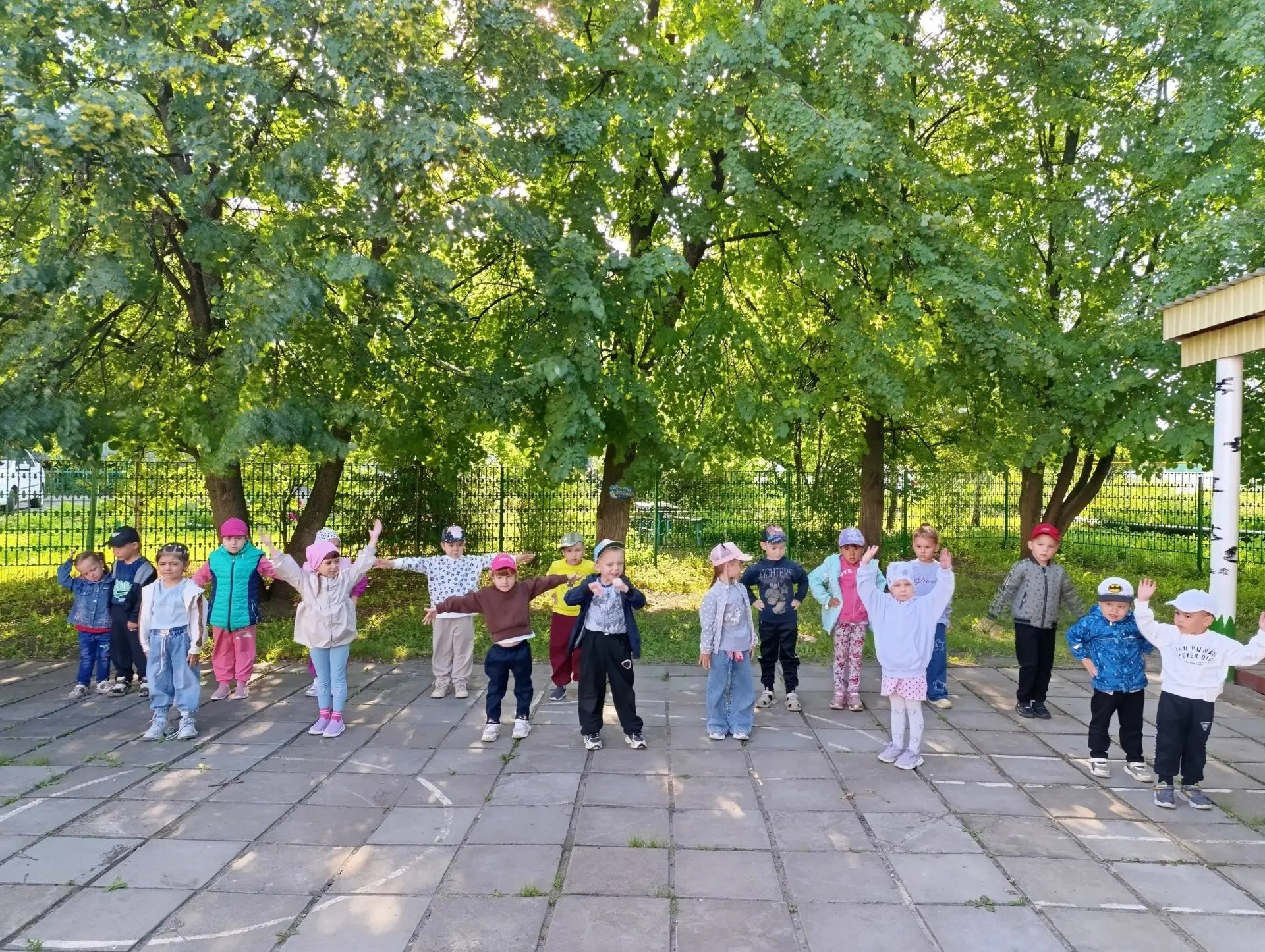☀️ Лето в самом разгаре, но наши ребята не привыкли лениться!Несмотря на летний  период, в детском с