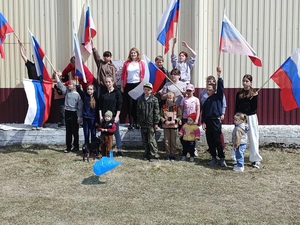 " Встречаем праздник Первомай!"