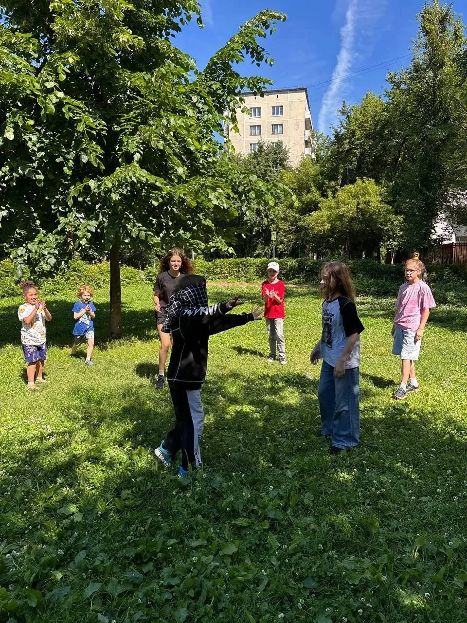 Родители, которые приводят своих детей в летний клуб PLC не испытывают чувства вины, чт...