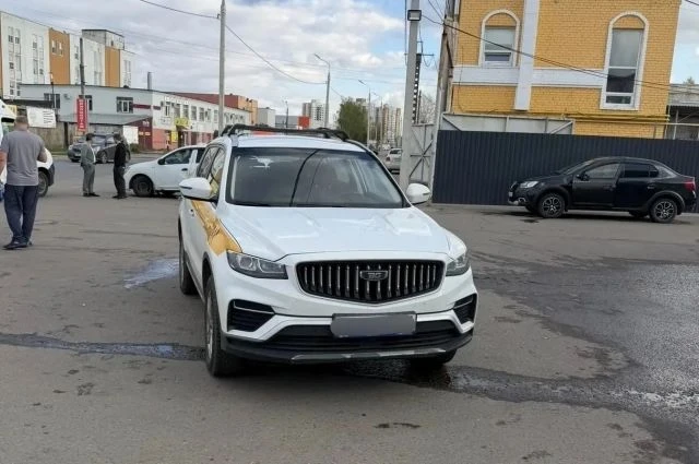 В Твери пятилетнего ребёнка госпитализировали после наезда такси