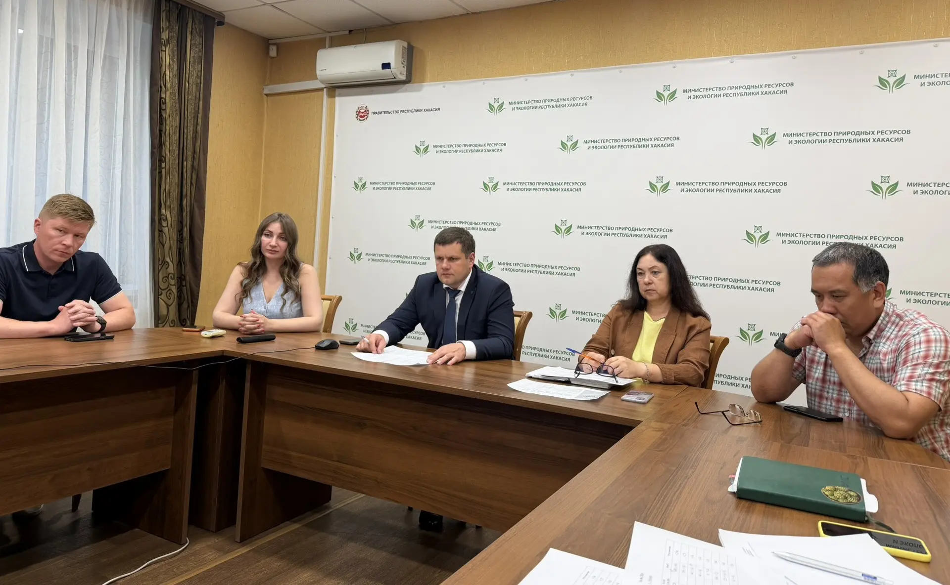 ⚡️⚡️⚡️
«Все работы от доставки твердотопливных котлов до получения положительного заключения эксперт