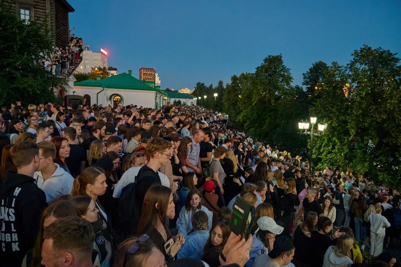🌟 Екатеринбург сегодня превратился в одну огромную концертную площадку, здесь при поддержке ПФКИ пр
