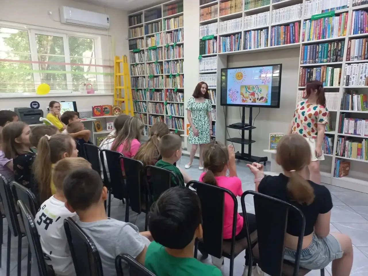 📚Для ребят из пришкольного лагеря в библиотеке на улице Ворошилова организовали тематическое меропр