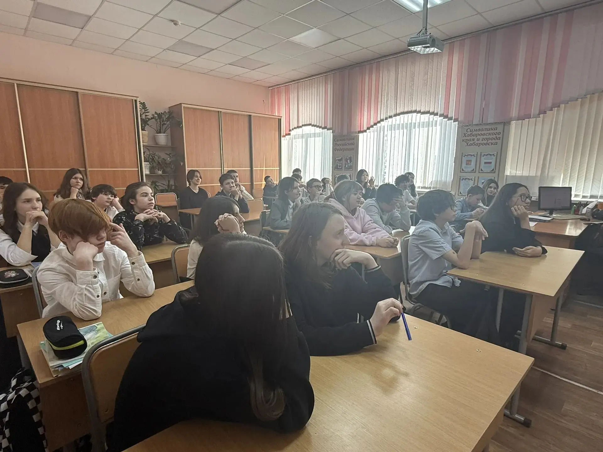 🧑‍🎤Встреча с актрисой: урок театрального искусства для 7 «А»  👍🏻На днях учеников 7 «А» класса ждала 