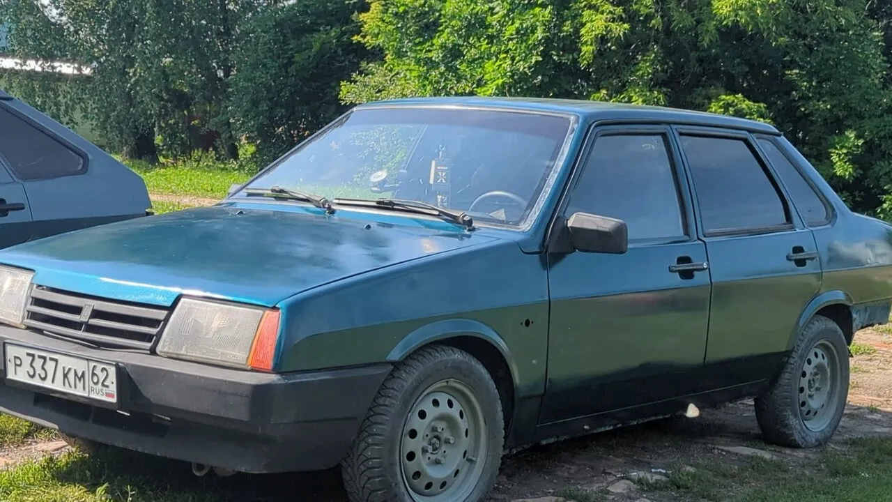 Продаю ваз 21099