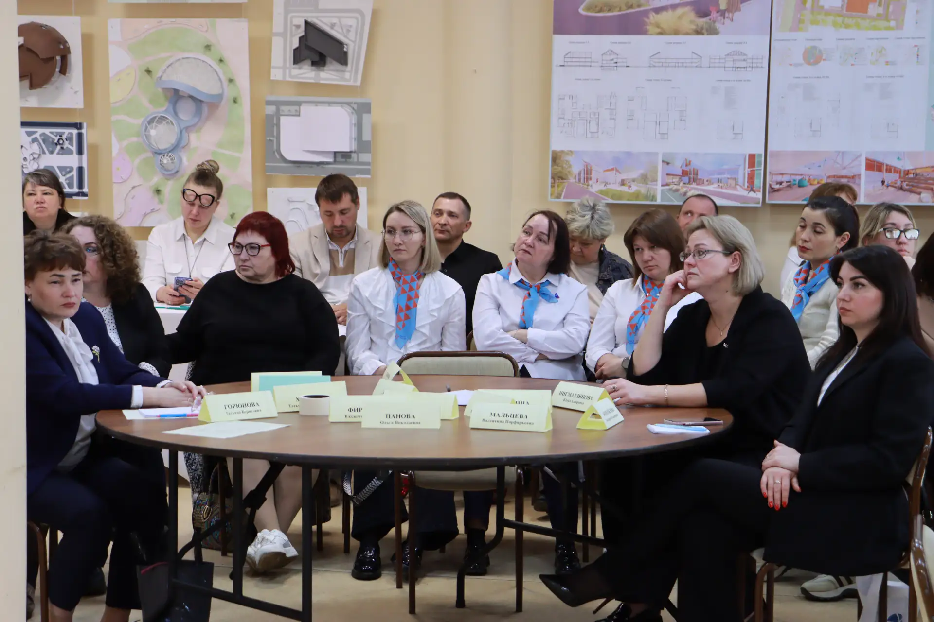 💼 Дорога в профессию для особенных ребят: что придумали в Ульяновской области?

Как помочь выпускни