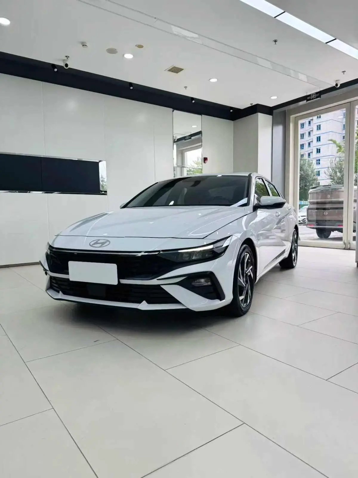 Hyundai Elantra 2023款 1.5L CVT GLX 精英版 🇨🇳