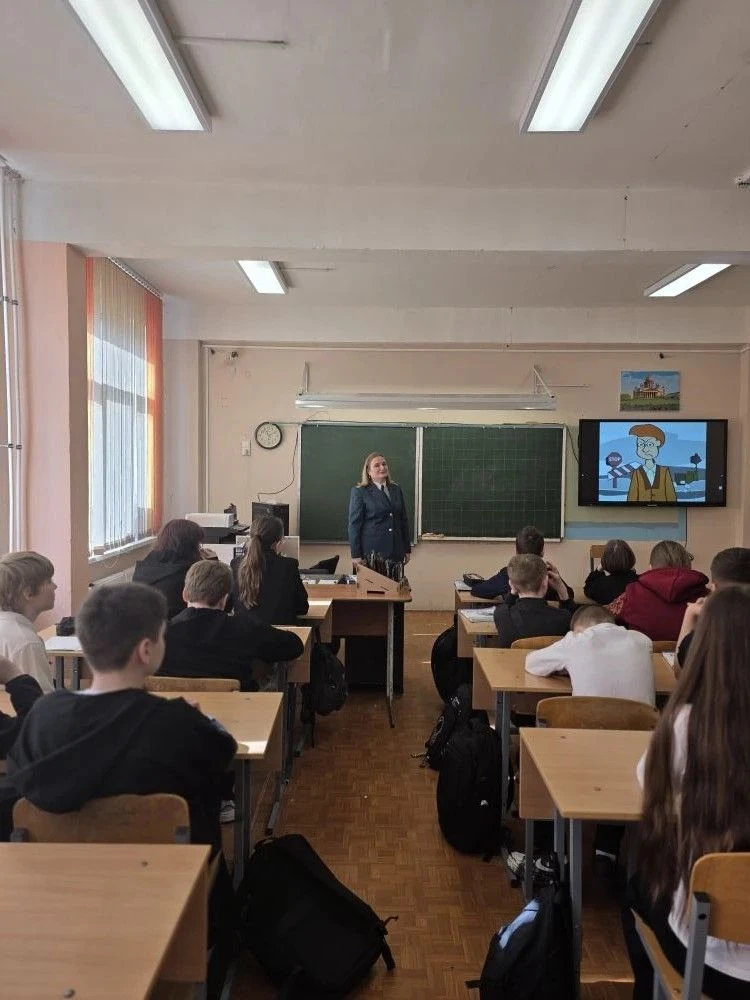 👮Сегодня в нашей школе прошли уроки налоговой грамотности для учащихся 6-х классов. Де...