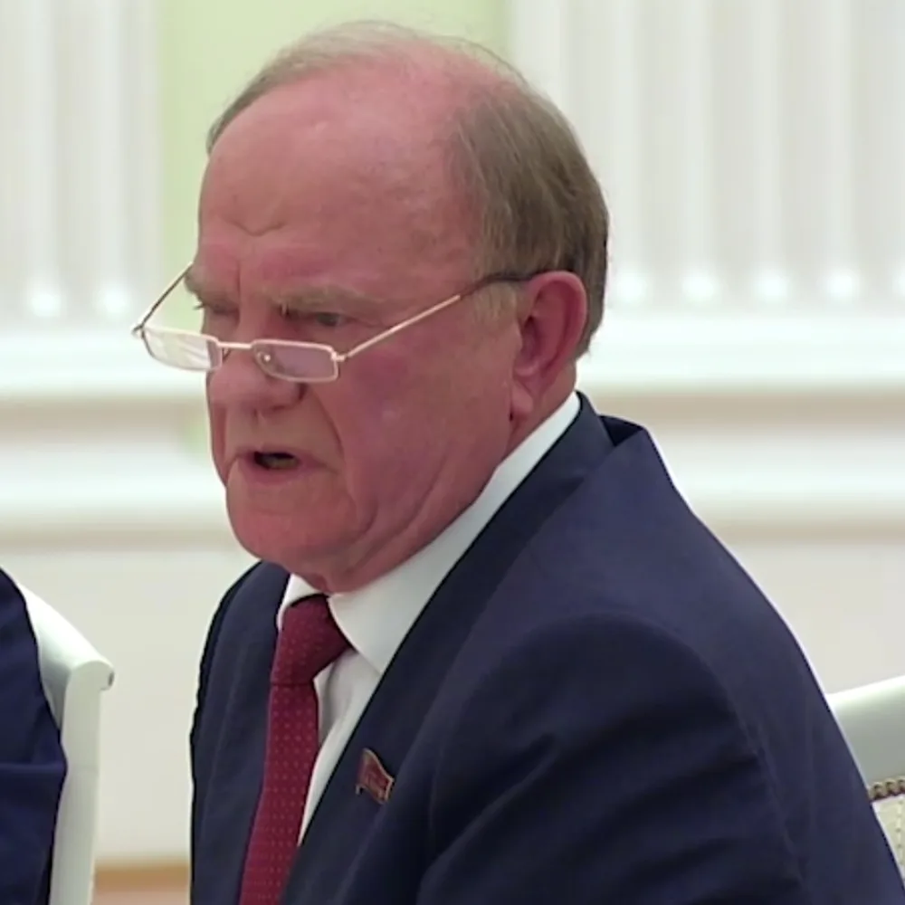 Зюганов пожаловался Путину на квитанцию за ЖКХ на 30 тысяч рублей