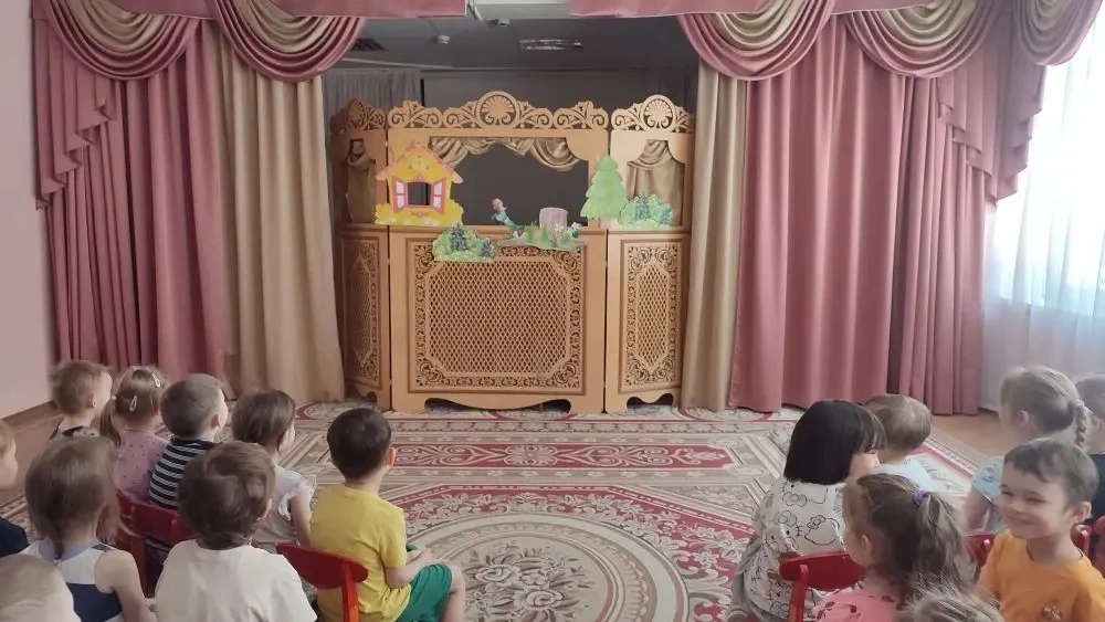 Волшебный мир театра 🎭  ✨В дошкольном корпусе «Родничок» в преддверии Международного дня театра ребя