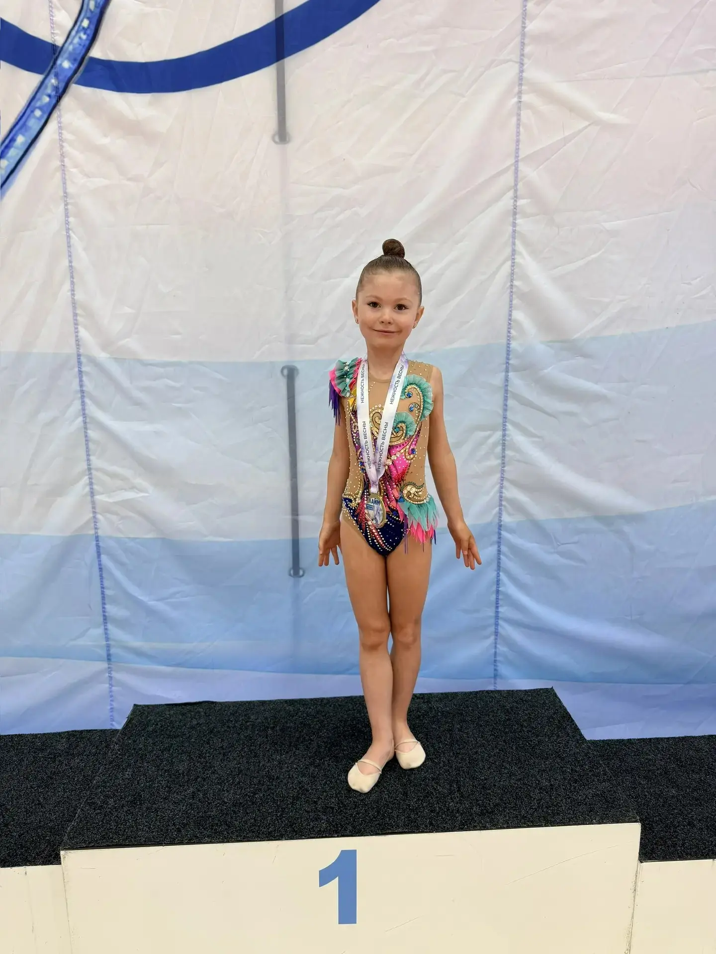 Когда грация рождается в детстве: успех нашей воспитанницы

📌Амелия — настоящая звёздочка на ковре!