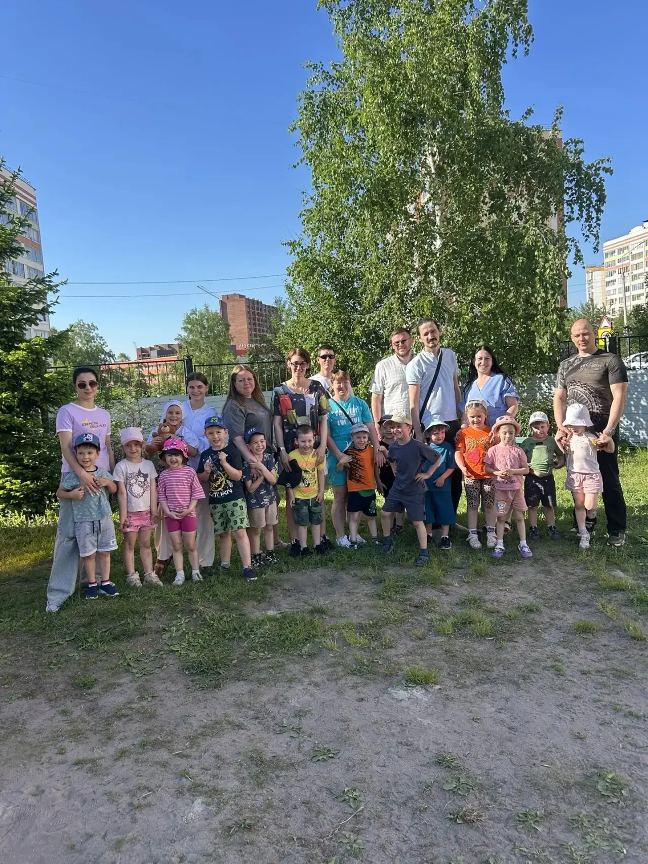 🌿 ОЗДОРОВИТЕЛЬНАЯ ПРОГУЛКА 🌿

В рамках родительского клуба на базе 2-го и 3-го корпусов прошли увл