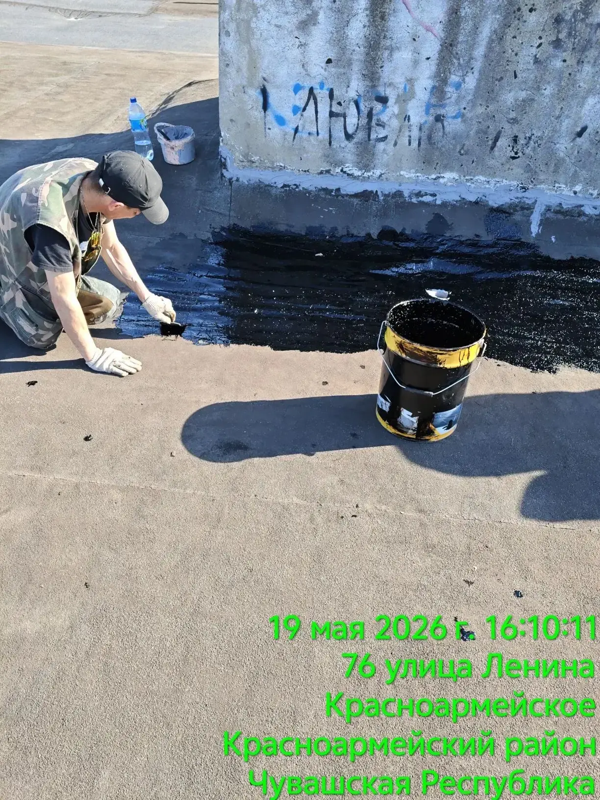 Лето — самая активная пора для накопившихся ремонтов и работ по содержанию домов.