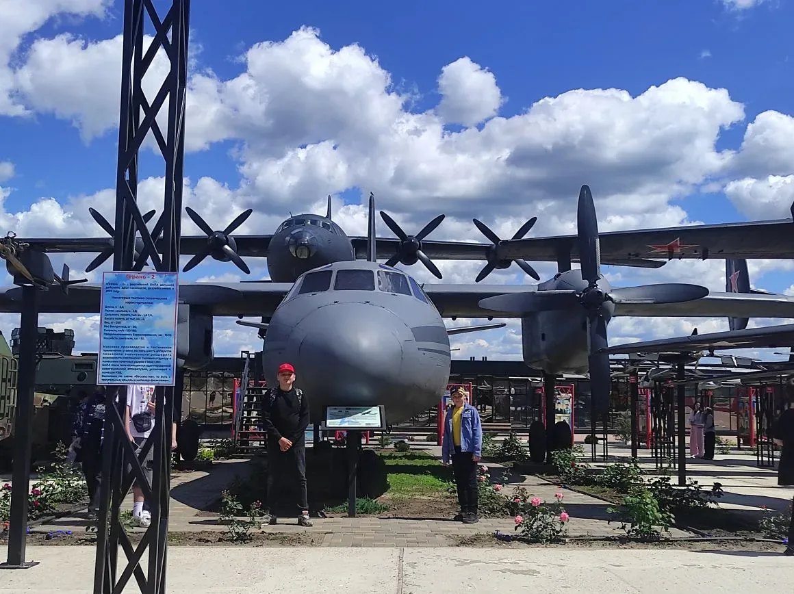В парке "Патриот" и Лога парке побывали туристы СОШ 3. Совместно с руководителем творческого объедин