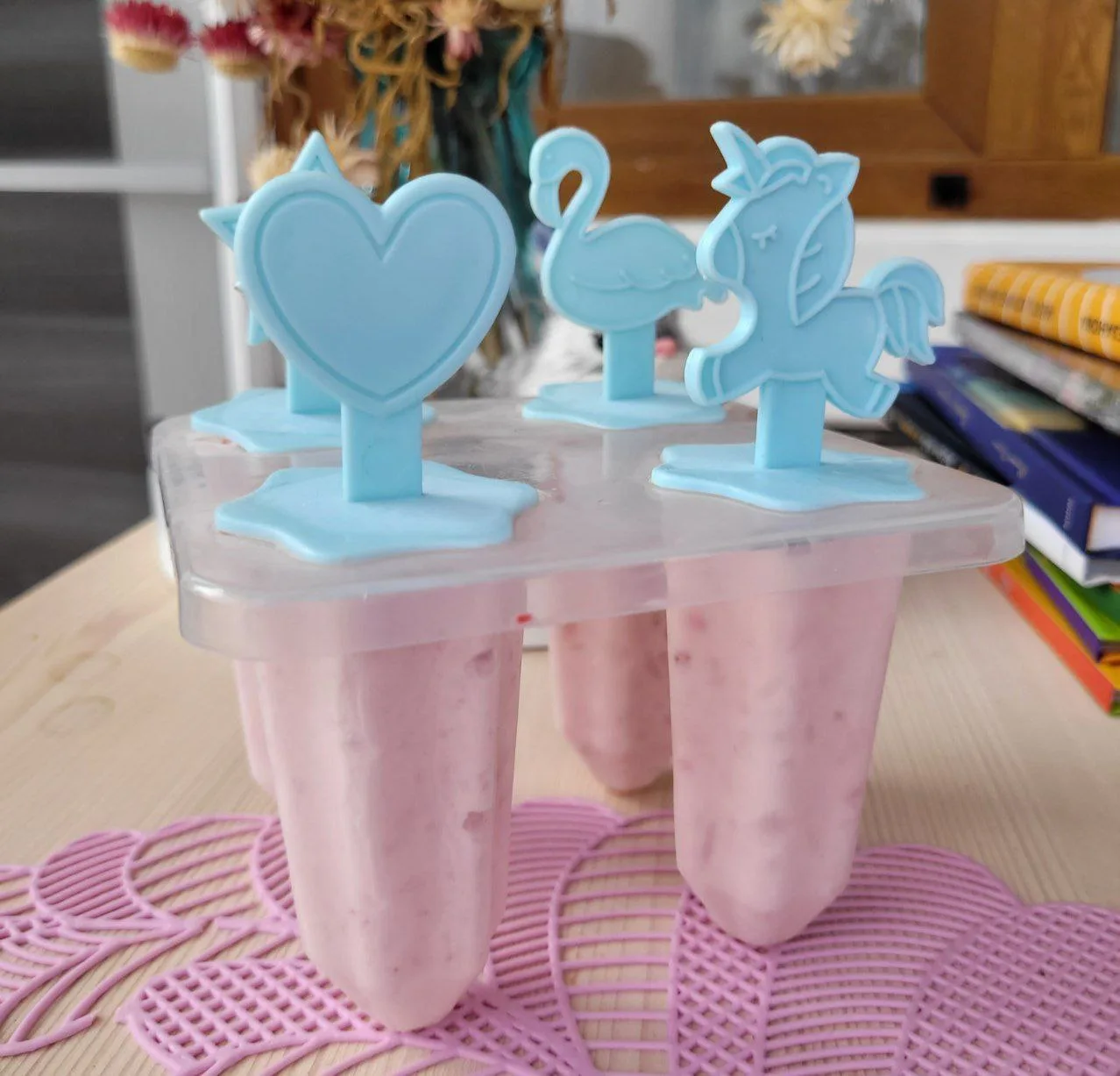 Скоро лето! А мороженое - главное летнее лакомство! 🍨