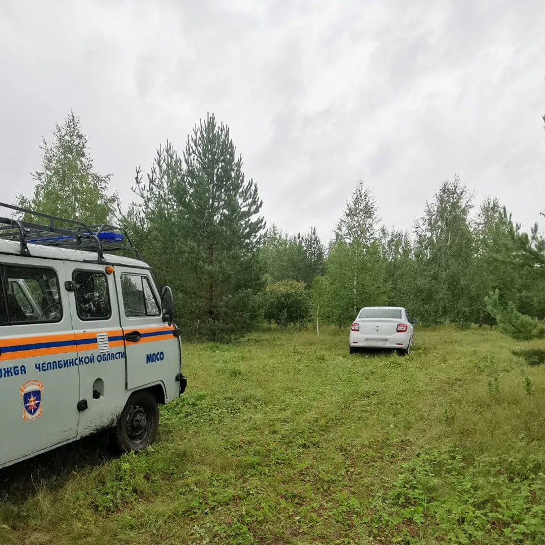 Потерявшуюся в лесу женщину нашли спустя четыре часа